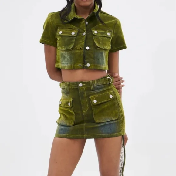 Akira Moss Green Distressed Velvet Cropped Jacket Size M - Picture 2 of 14